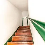 Sunny Apartment In Bica